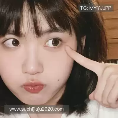 邹朵千